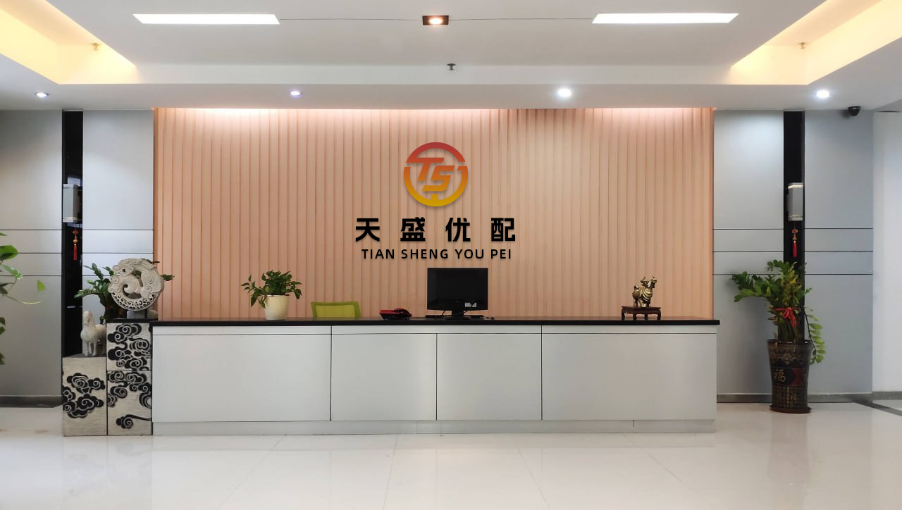 信富网 【黑马早报】字节大模型高管乔木出轨HRBP处理结果公布；奈雪的茶被曝“喝出整只青蛙”；胖东来回应关闭多家门店；何猷君...